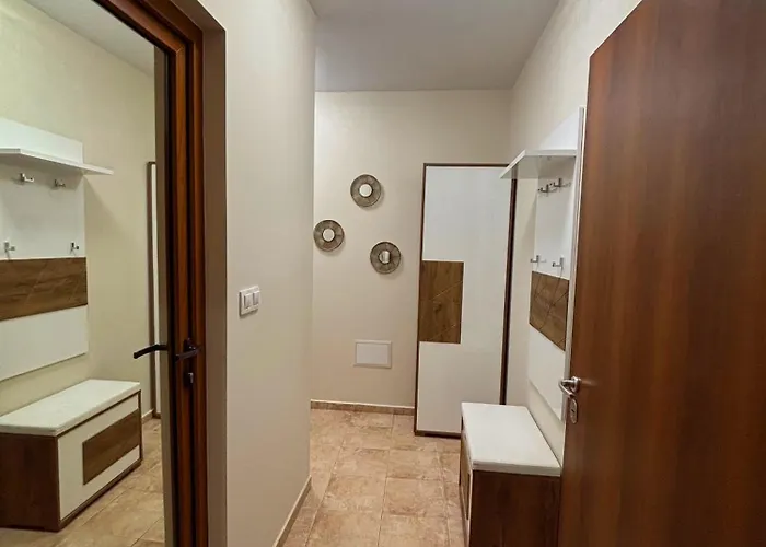 Dimoff Self Check-in Apartment Varna